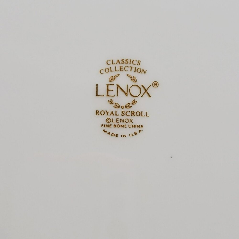 Lenox Royal Scroll Dinner Plate White with Elegant Blue Scroll, Red Dots, USA - Picture 7 of 10
